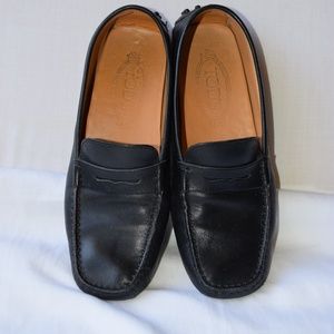 Tod's original driving loafers